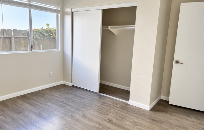 2 beds, 1 bath, 925 sqft, $2,100, Unit 430-B