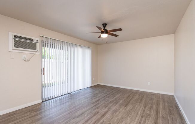 2 beds, 1 bath, 830 sqft, $1,950, Unit 16
