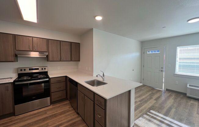 1 bed, 1 bath, 600 sqft, $1,295, Unit Unit B-07