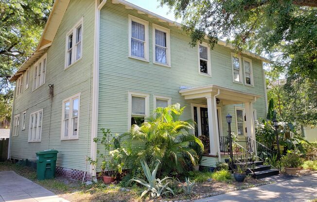 606 W. Azeele St