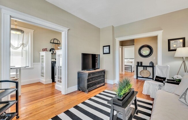 238 S HUNTINGTON AVE