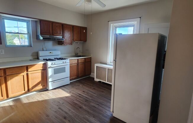 1 bed, 1 bath, $1,399