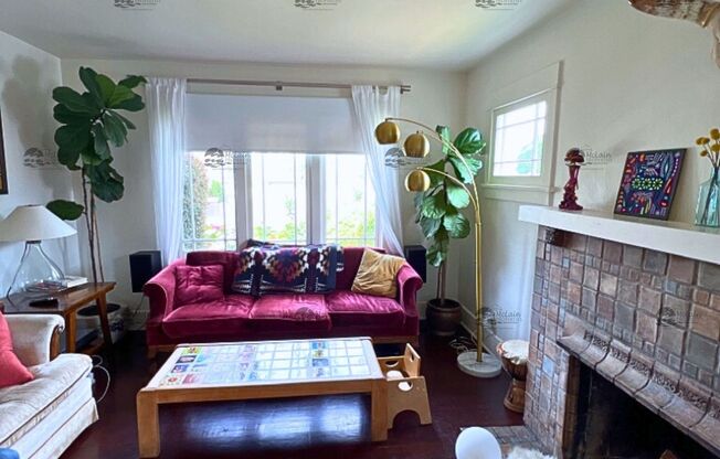 304 N Rios Ave