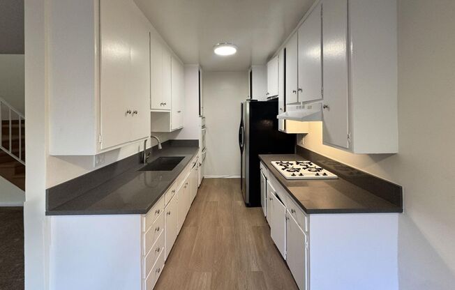 2014 Cloverfield Blvd.