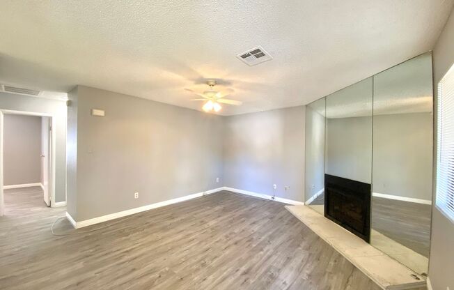 Nice Condo on the 2nd Floor with 2 Bedrooms