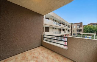 7826 TOPANGA CYN BLVD