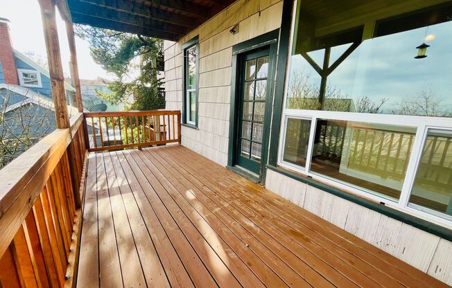 1 bed, 1 bath, 700 sqft, $1,495, Unit C
