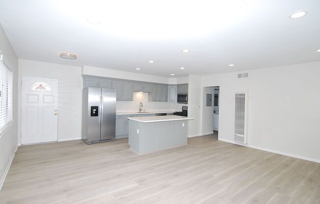 Recently Remodeled Upper Level 3 Bedroom Alamitos Beach Apartment with TWO Parking Spaces