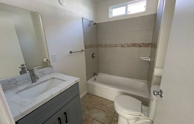 1 bed, 1 bath, $1,695, Unit 6211