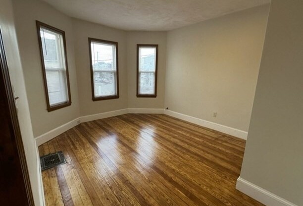 11 TREBOC ST