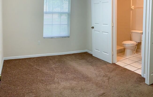 2 beds, 2 baths, 664 sqft, $1,195, Unit 5