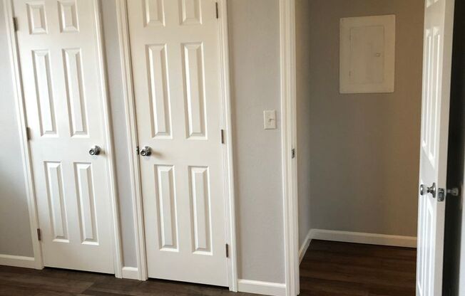 2 beds, 1 bath, 945 sqft, $1,575, Unit 085