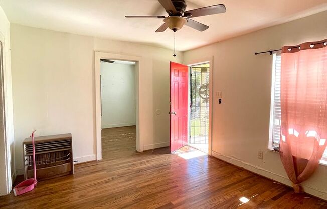 Cedar Crest Home 3 Bed, 1 Bath