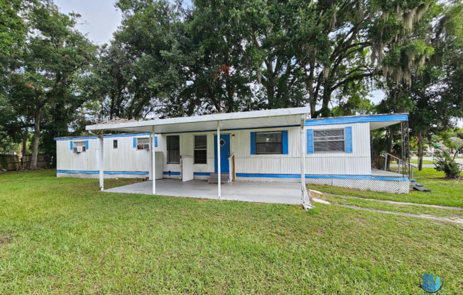 CUTE and AFFORDABLE 2 Bedroom, 1 Bathroom Mobile Home available immediately!