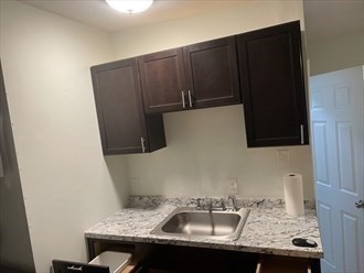 1 bed, 1 bath, 650 sqft, $1,500, Unit 6