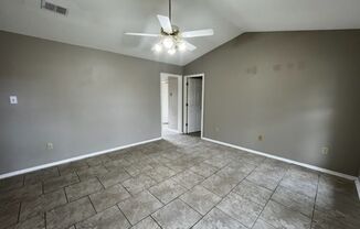 3 beds, 2 baths, $1,425