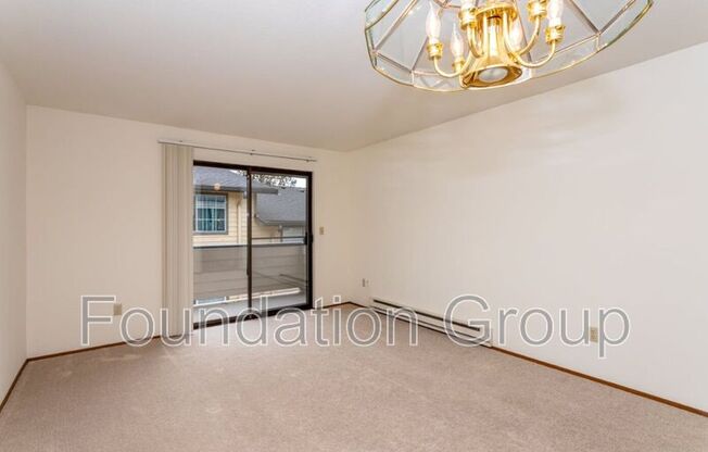 12542 35th Ave NE