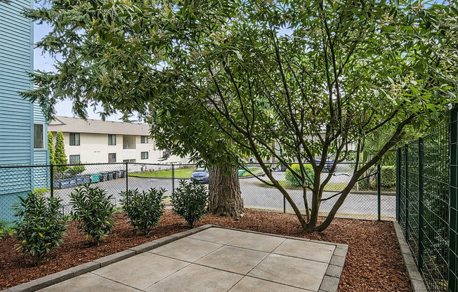 Van Lloyd Apartments