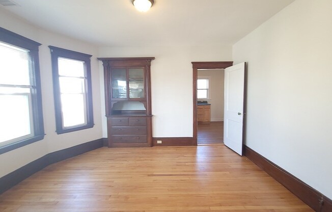 25 BAILEY ST