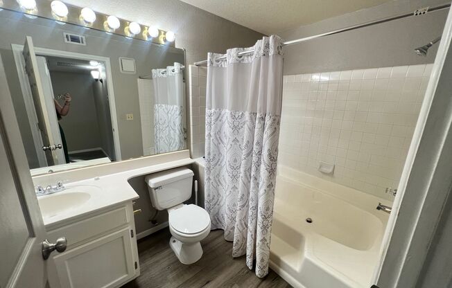 1 bed, 1 bath, $1,375