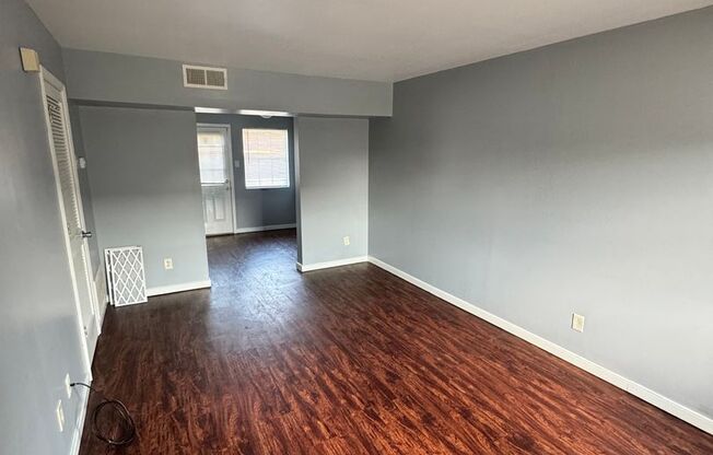 2 bed townhouse! Central Air, laundry. Great location.