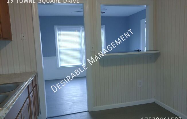 19 TOWNE SQ DR