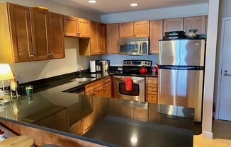 2 beds, 2 baths, 904 sqft, $3,195, Unit 202