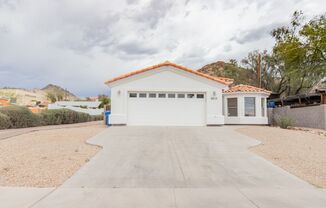 Remodeled 3 bedroom, 2 bathroom home with stunning mountain views!