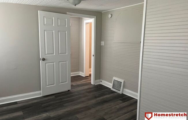 2 beds, 1 bath, $1,495