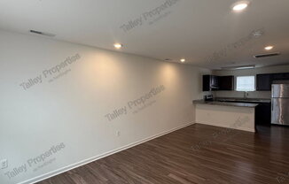 2 beds, 1.5 baths, 960 sqft, $1,249, Unit M