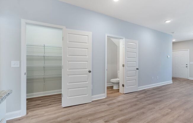 2 beds, 2.5 baths, 1,300 sqft, $1,400, Unit 35