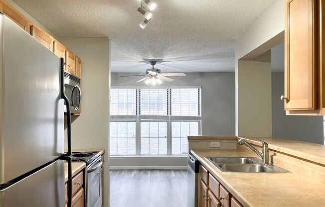 2 beds, 2 baths, 1,039 sqft, $1,750, Unit 6135124RP-2