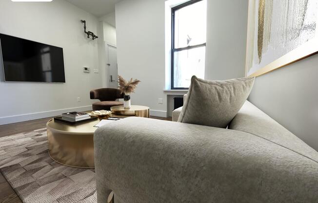 2 beds, 1 bath, $6,895, Unit 33