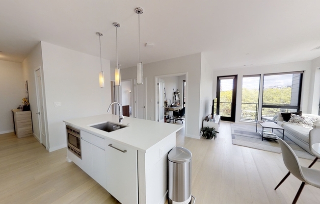 3 beds, 2 baths, 1,087 sqft, $6,000, Unit 329