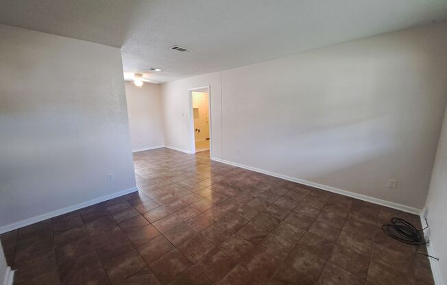 3 beds, 2 baths, $1,495