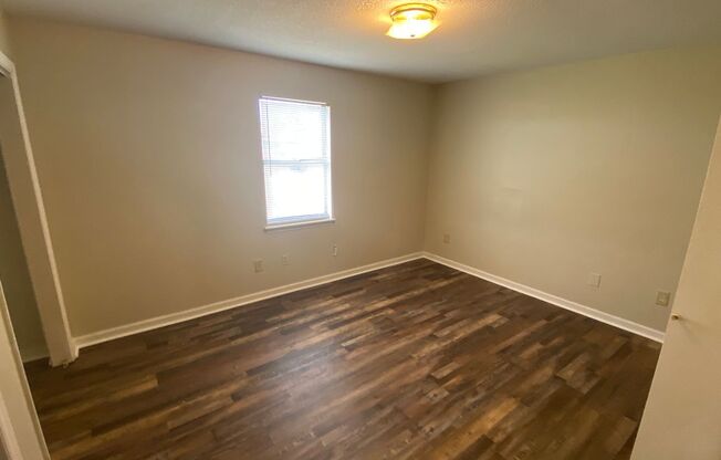 2501 Tara Heights