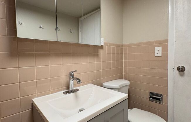 1 bed, 1 bath, $1,395, Unit 620 GA