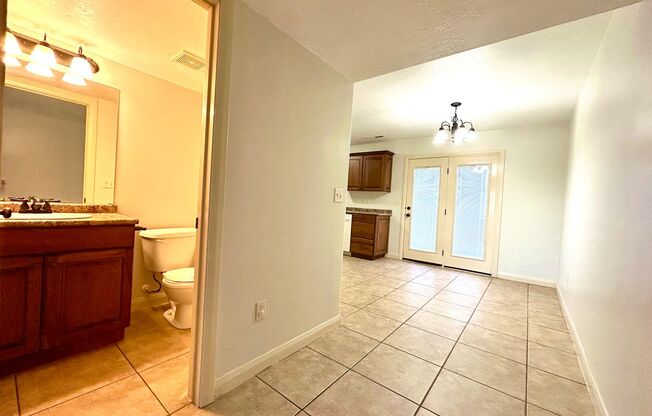 3 beds, 2.5 baths, $1,380, Unit # 50