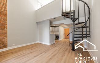 1220 N LN SALLE DR