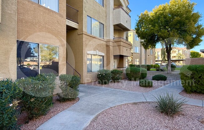 1 bed, 1 bath, 748 sqft, $1,050, Unit 2026