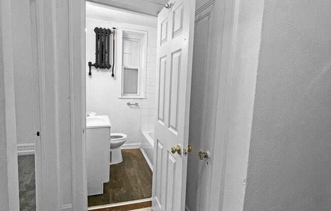 2 beds, 1 bath, 635 sqft, $1,313, Unit 108