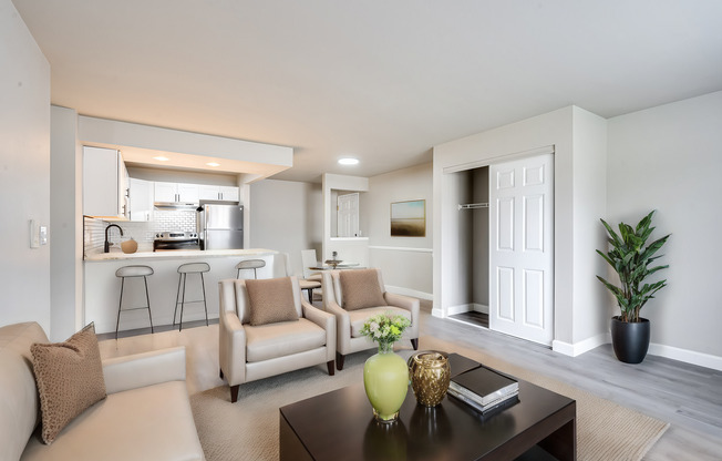 2 beds, 1 bath, 850 sqft, $1,199, Unit CC205