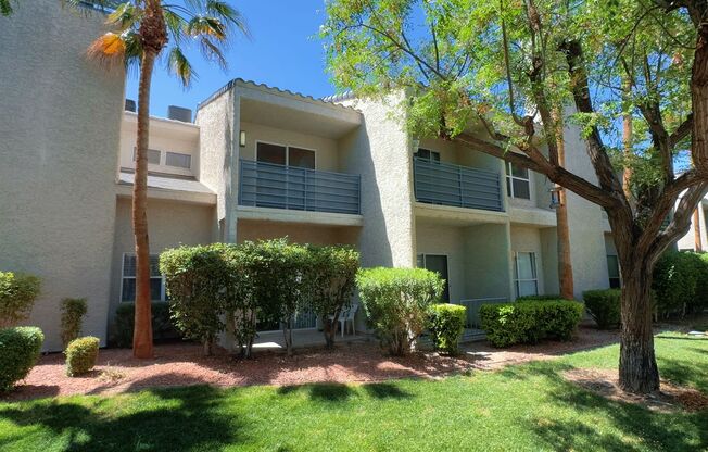2 beds, 2.5 baths, $1,700, Unit UNIT 28