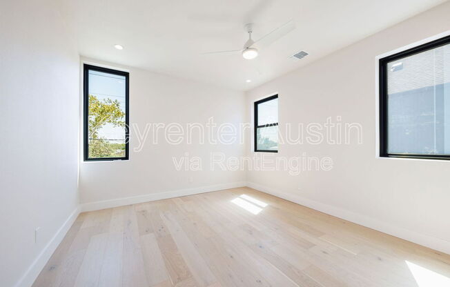 3 beds, 2.5 baths, 2,201 sqft, $2,950, Unit A