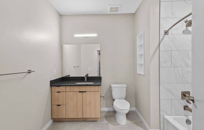 1 bed, 1 bath, 614 sqft, $2,310, Unit 512