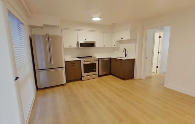 1 bed, 1 bath, $1,395, Unit E