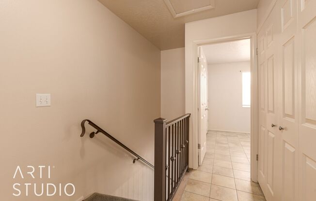 2 beds, 1.5 baths, $1,400