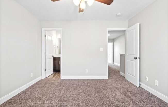 3 beds, 3 baths, $1,425, Unit # 201