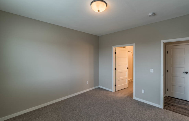 2 beds, 2 baths, 1,044 sqft, $1,355, Unit 116