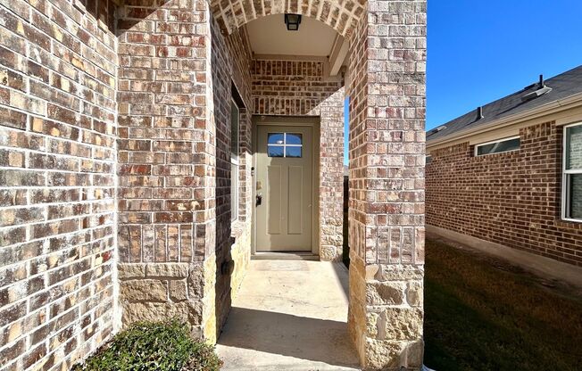 Move-In Ready 4-Bed, 2-Bath Home in Prime Fairhaven Location!